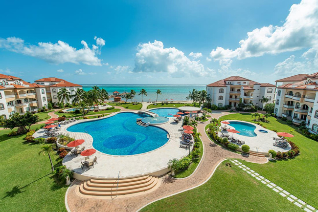 Grand Caribe Belize Photo