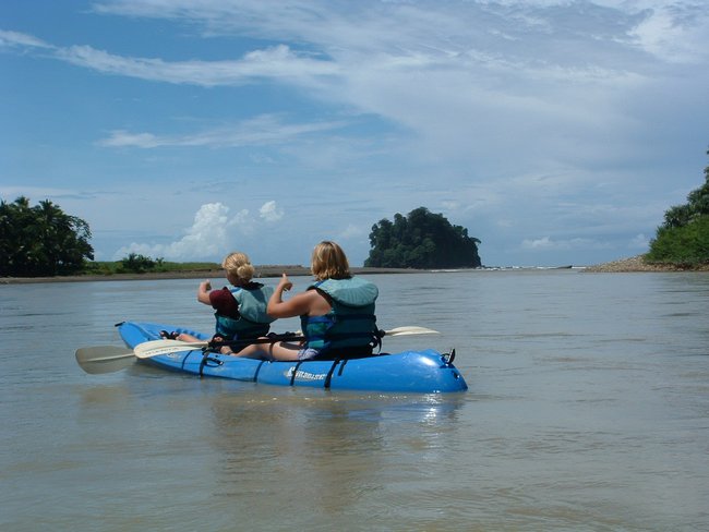 Kayaking en el Mar Photo