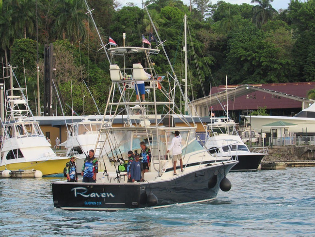 Quepos Sportfishing Tour Raven Boat (38") - Full Day Photo