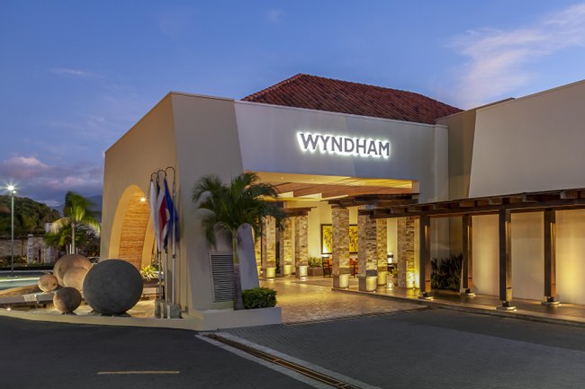 Wyndham Herradura & Convention Center Photo