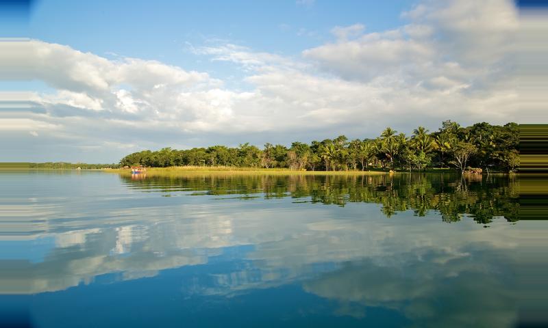 Lago Peten Itza Guatemala