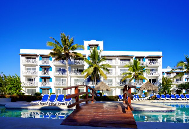 Playa Blanca Beach Resort Photo