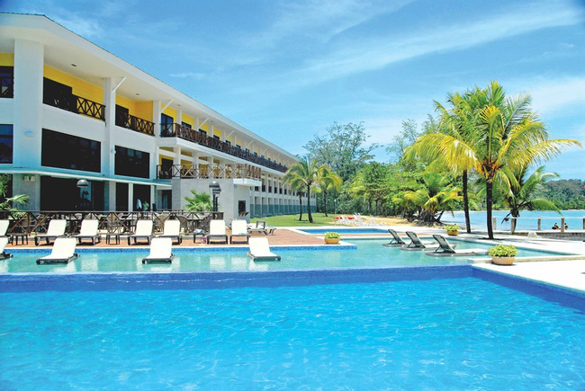 Playa Tortuga Hotel & Beach Resort Photo