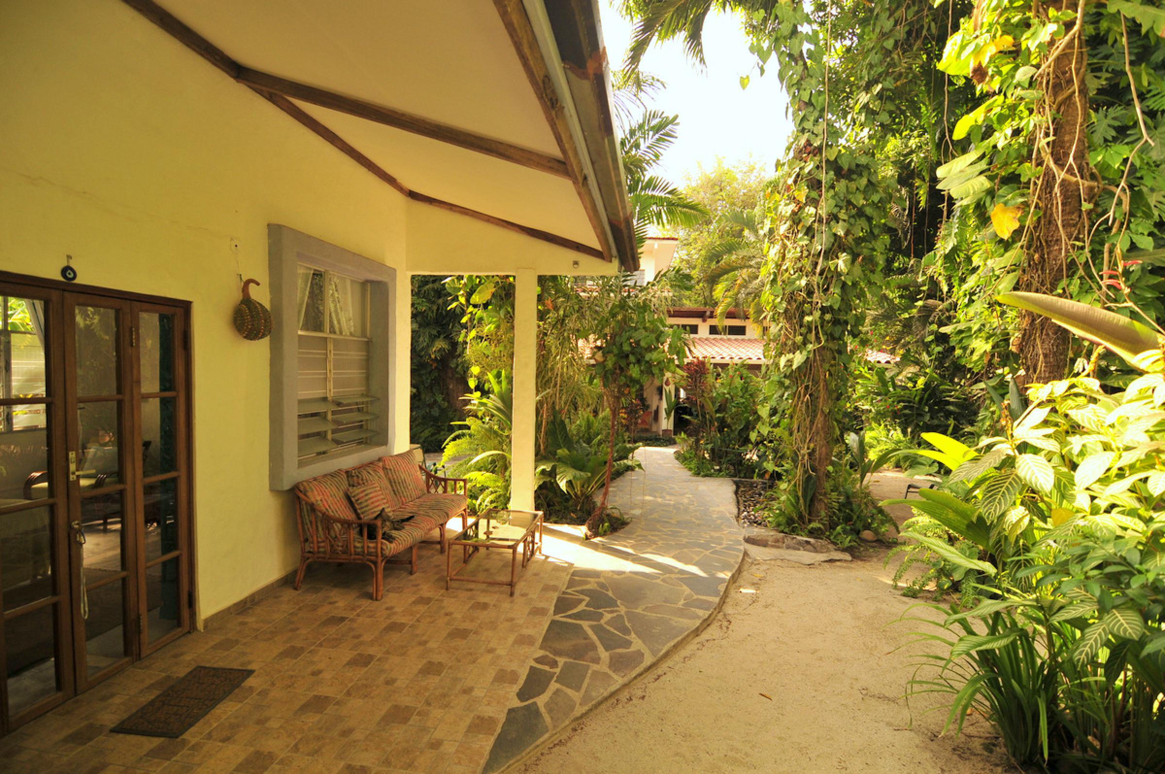 Togo B&B - Playa Farallon, Costa Rica