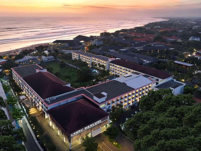 Grand Mercure Seminyak Photo