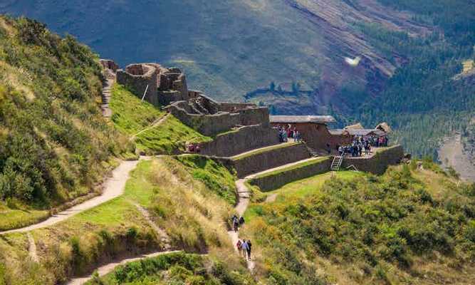 Inca Trail Peru - Now that we have your attention😂 Have you thought  about the underwear you will wear on New Year's Eve? Well, you should!  Because according to the Peruvian tradition