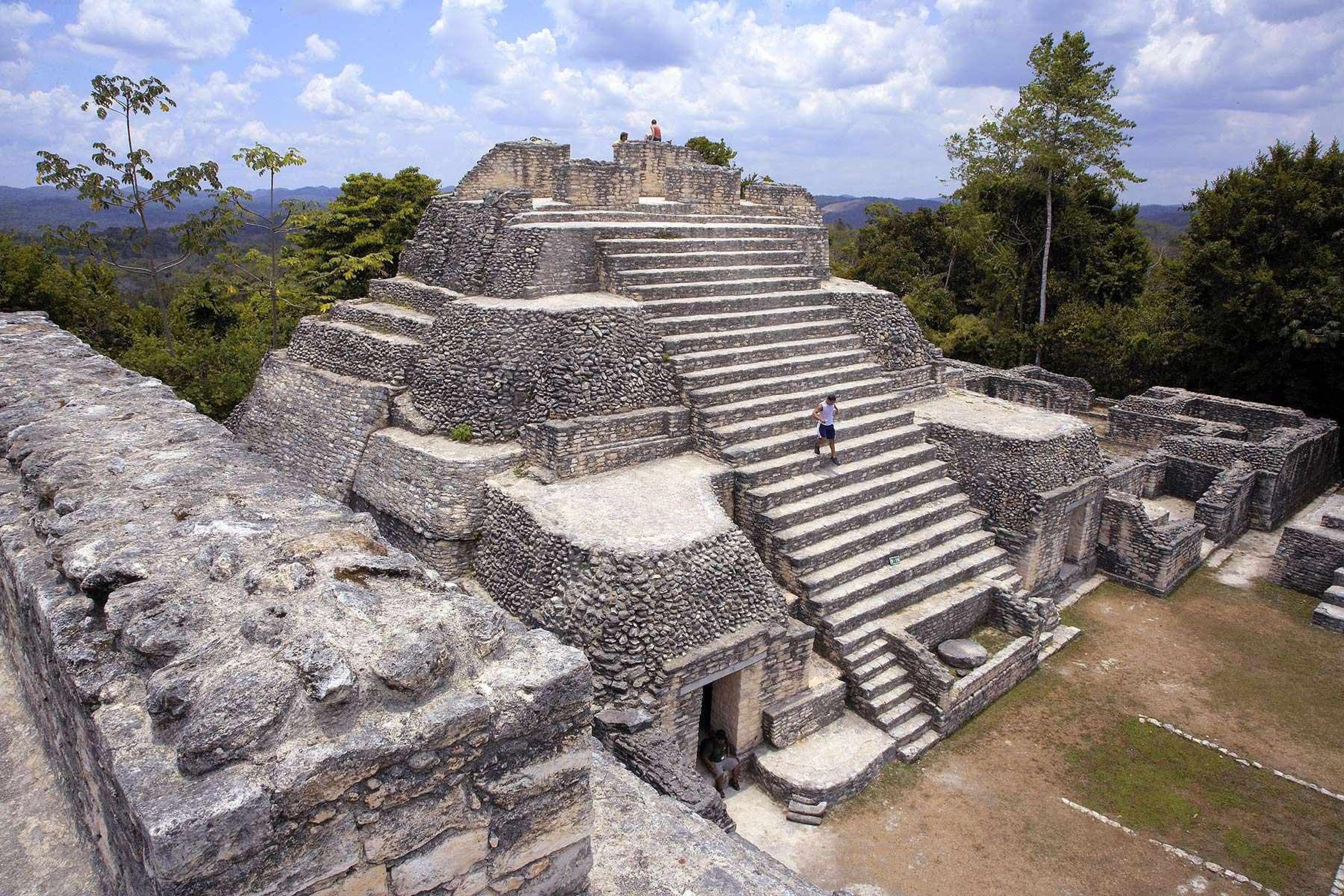 Tours de Belice: Sitios Maya en Caracol - San Ignacio, Belice