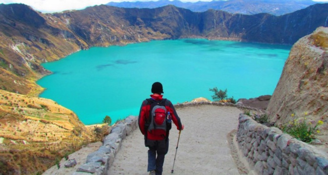 4-Day, 3-Night Quilotoa Trek Photo