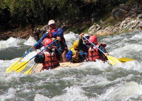 Peru Tours: River Rafting Urubamba, Pinipampa Section