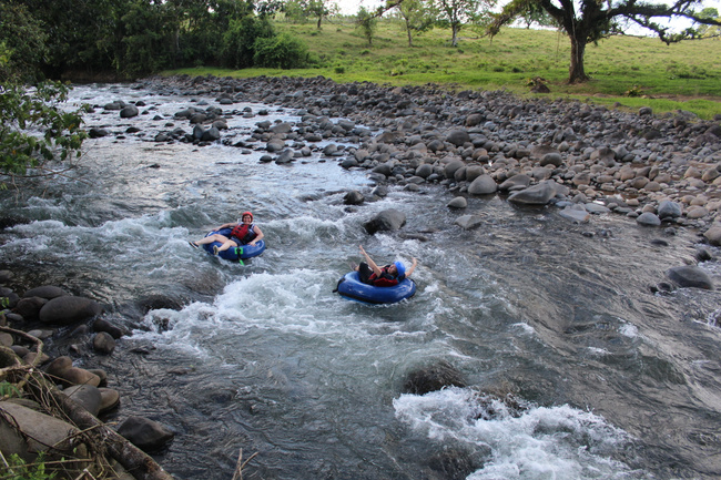 Tubing en Río Celeste Photo