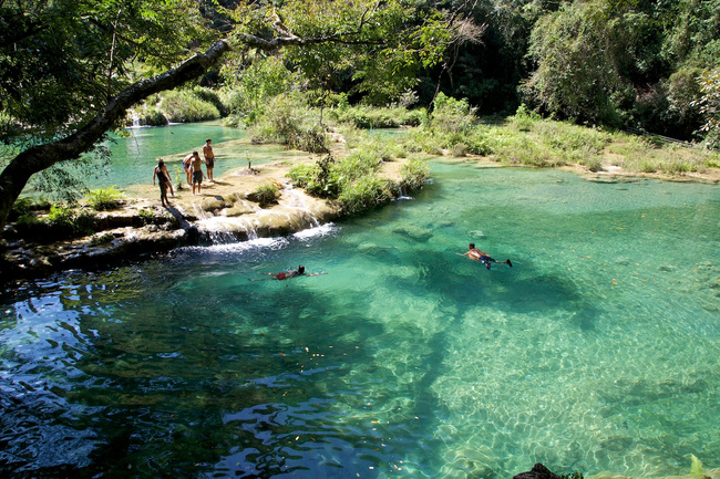 Semuc Champey, Copan, Quirigua & Rio Dulce 4-day Tour Photo