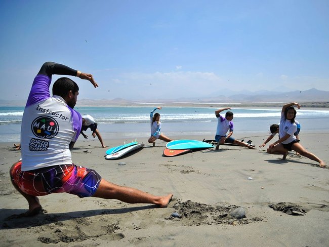 Surf Lessons at Makaha Beach in Lima Photo