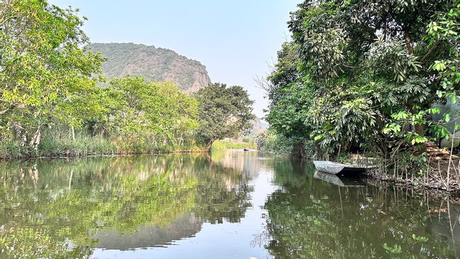 Mai Chau Drive to Ninh Binh and Visit Caves by Boat Photo