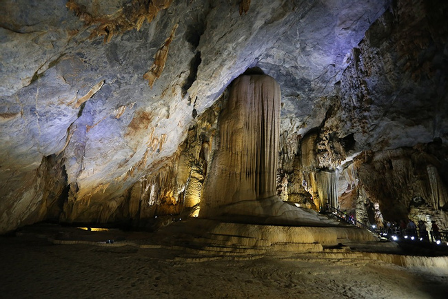 Paradise Cave Adventure Photo