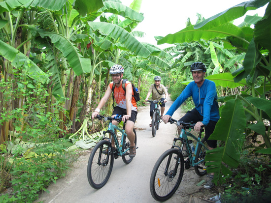 Z- Bike tour with farm to table meal Photo