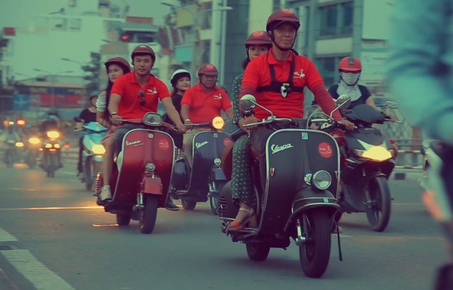 Saigon by Night & Food Tour by Vespa Photo